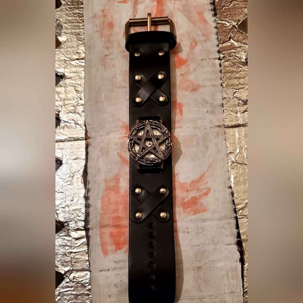 Men's Black Leather Strap Watch with Silver Pentagram